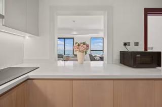 Luxury 2BR in JBR, Full Sea and Dubai Eye view - 4