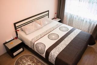 Comfy Bright Apt in OLD TOWN Your Perfect Location - 9