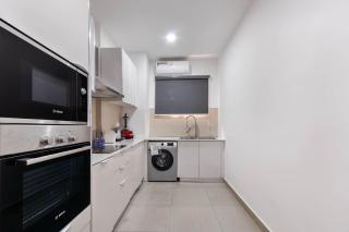 Luxury 2 bedroom with water view phase 1 - 8