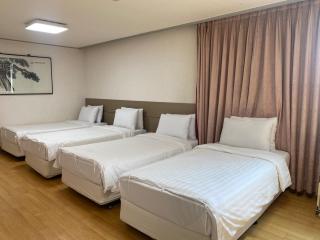 Jeju Core Hotel - Yŏnmi - 3