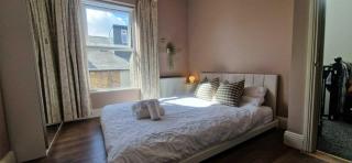 Spacious Family Haven On Edge of City Centre - Dublin - 8
