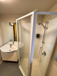 Bealey Avenue Motel - 3