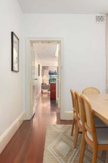 Holiday Home with Outdoor Area for 8 Guests - Sidney - 1