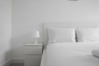 Modern 2 Bed 2 Bath with Patio Access - Londra - 1