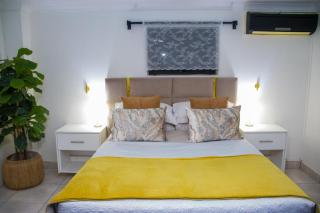 Optimum Stay Self Catering Accommodation - - 4