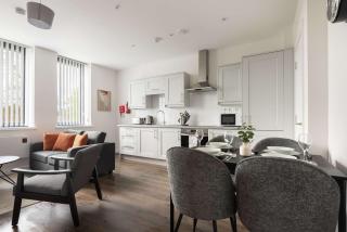 Modern 1 Bedroom Apartment in York with Parking - York - 0