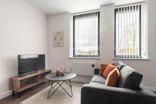 Modern 1 Bedroom Apartment in York with Parking - York - 6