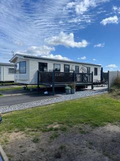 Crossfield Lodge - Felton - 9