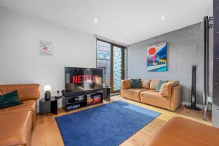 4 Bed Canal St Townhouse Free Parking - 7
