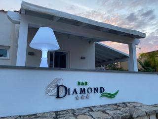 B&b Diamond - 1