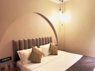 Hotel White Pearl - Colaba Mumbai - Mumbai - 6