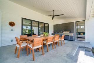 Luxe Pool Spa Fire Pit Game Room Piano Sonoma Pool Retreat by AvantStay - Kenwood - 8