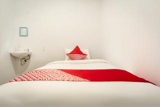 Dancenter Metropolitan Homestay Near Komplek Asia Megamas Medan - Medan - 0