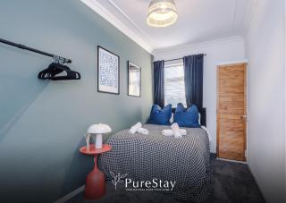 BIG 6 Bed House with 8 Beds Perfect for Business in Barnsley - by PureStay - Barnsley - 4