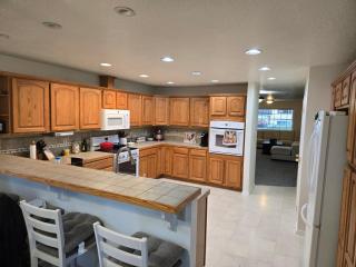 Beautiful spacious home in the heart of emmett - 2