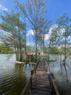 Les Pichies, Bateau insolite, Le Nathalie Nath - Saint-Léger-sur-Vouzance - 8