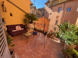 APPARTEMENT spacieux climatisé avec 2 chambres et terrasse vue sur le - Centre Historique de Grasse - Grasse - 7