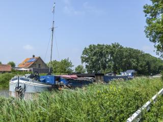 Cushy Boat in Merkem with Terrace - Drie Grachten - 7