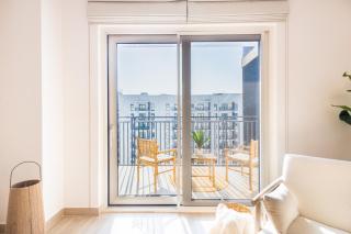 Voyage's Two-bedroom Haven - Yas Island - 4
