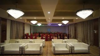 Yuturn Hotel - Jāmb - 2