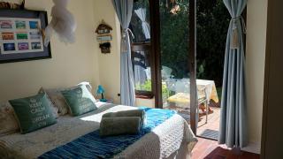 A thatch cottage with a double room in Goedehoop, STRAND, Western Cape - Strand - 2
