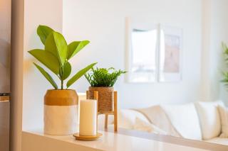 Voyage's Elegant 1br In Waters Edge - Abu Dhabi - 5