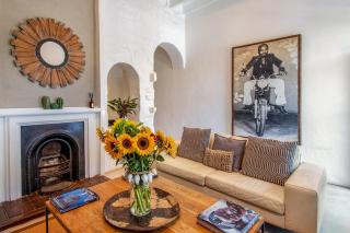 See Table Mountain from a Historic Home - Kapstadt - 5