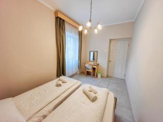 Nóra Hotel - Hajdúszoboszló - 4