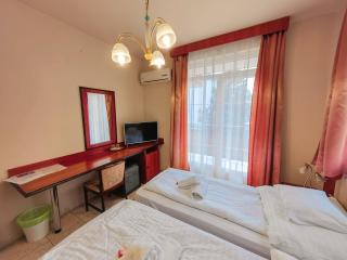 Nóra Hotel - Hajdúszoboszló - 3