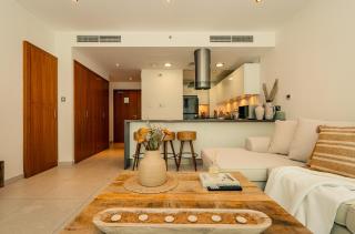 Voyage Two Bedroom Haven In Raha - Abu Dhabi - 4