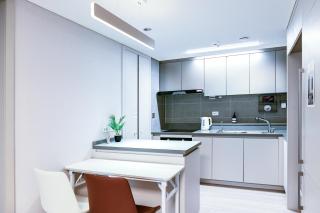 인천 인하대역 풀옵션 2룸 공항과 송도 가까운 고층 뷰가 멋진집 - 1