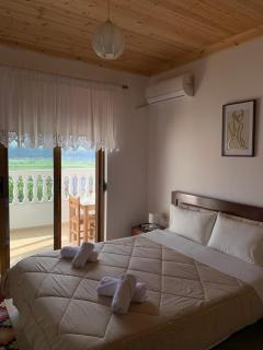 StoneTale Garden Guesthouse - Gjirokastër - 6