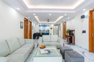 Homlee-Classic 4BHK Flat Central DEL-Lift-Parking - Nuova Delhi - 0