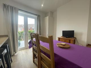 Refined Comfort in the Heart of Bedminster - 7