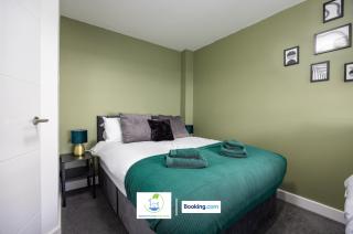 Cosy Retreat By Green Haven Escapes Short Lets & Serviced Accommodation Seacroft With Free Off-Street Parking & Pet-Friendly - Killingbeck - 6
