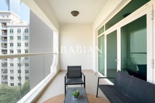 Beautiful 1BR Palm Jumeirah with Pool and Beach Access - 6