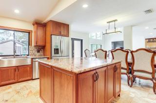 Pool Table and Bar Spacious West Palm Beach Retreat - West Palm Beach - 2