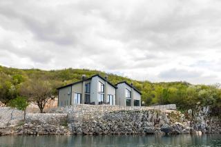 Salt Lake Villas - Nikšić - 0
