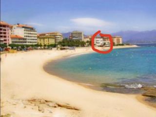 T2 pied dans l eau - Ajaccio - 1