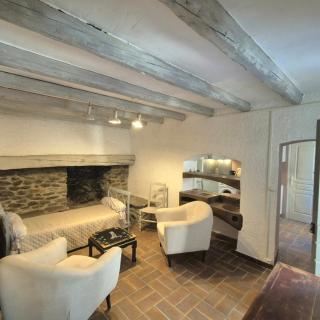 Appartement médiéval au cœur du village de Lama - Lama - 3