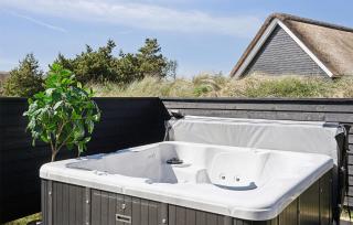 Amazing Home In Henne With Kitchen - Henne Strand - 4
