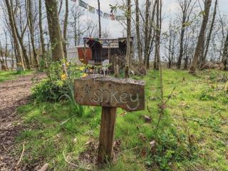 Ashkey Yurt - Penrith - 9
