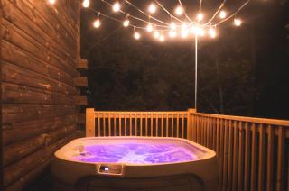 Cozy Secluded Cabin Firepit Hot Tub - Pigeon Forge - 7