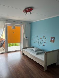 Quiet and spacious apartment with beautiful garden and terrace - Tartu - 7