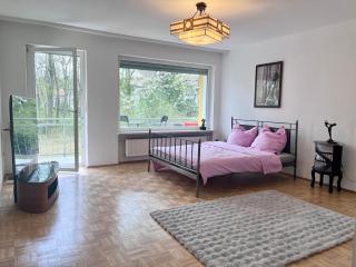 Large Munich house with 4 bedrooms in a quiet and greened villa area near Munich - München - 3