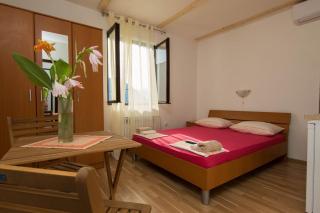 Seaside Studio Mare, only 15 meters from sea - Dobrota - 9