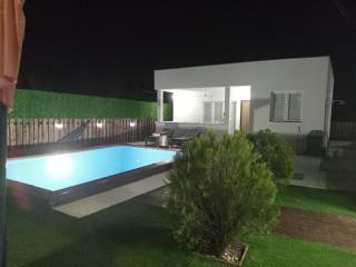 Big house with swimming pool - Skopje - 0