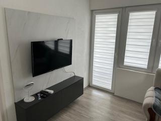 Big house with swimming pool - 9