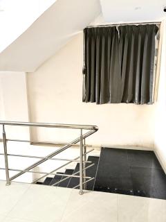 Hotel Ruby Lodging & Boarding - Jāmb - 9