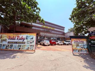 Hotel Ruby Lodging & Boarding - Jāmb - 7